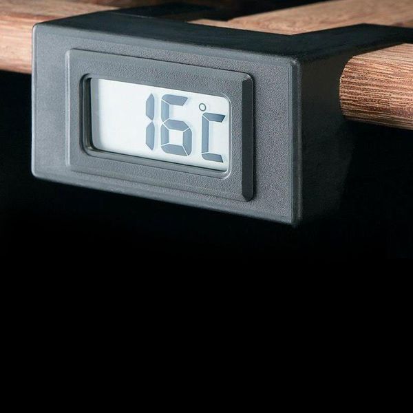 Shelf thermometer